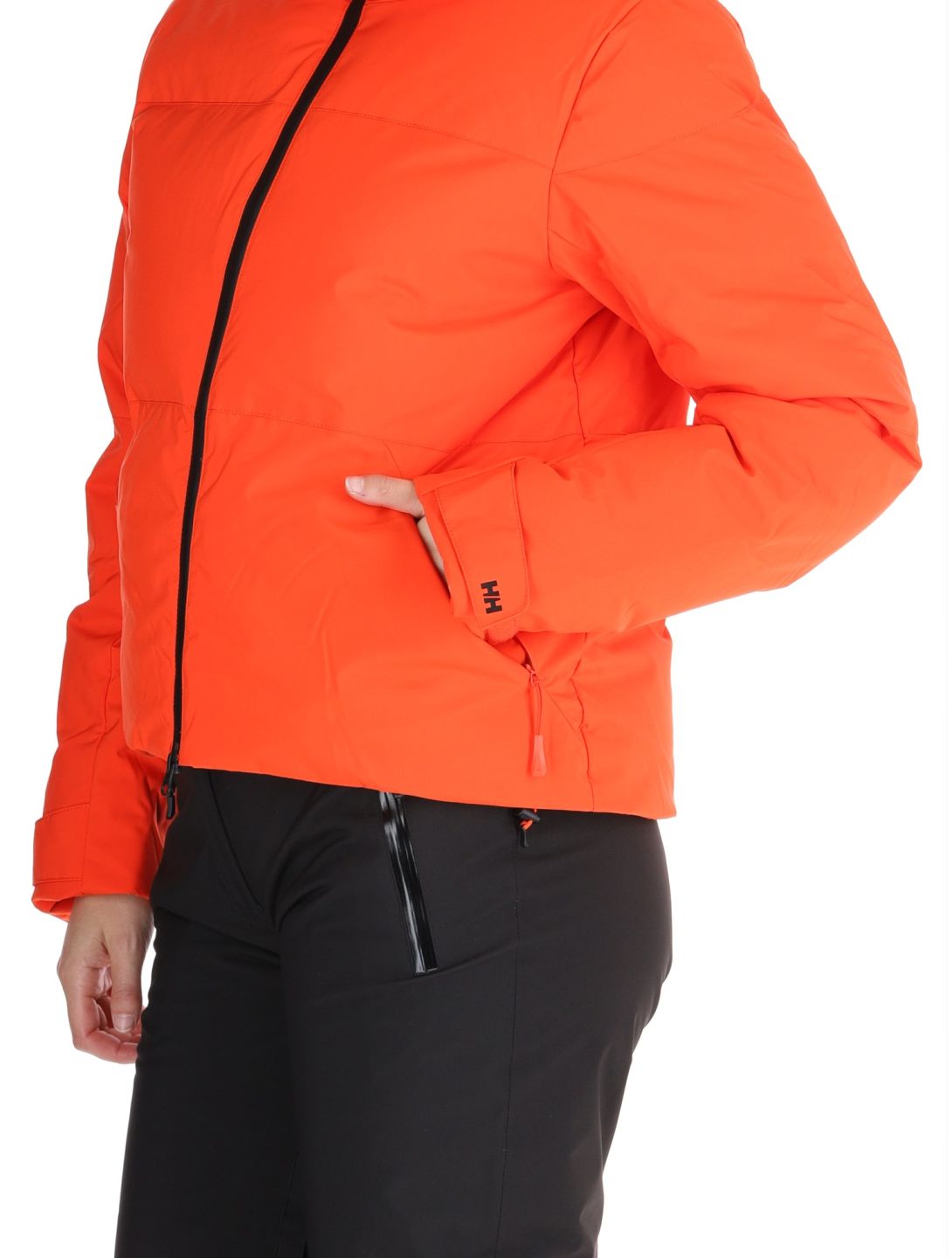 Helly Hansen, W Nora Short Puffy chaqueta de esquí mujeres Cherry Tomato naranja 