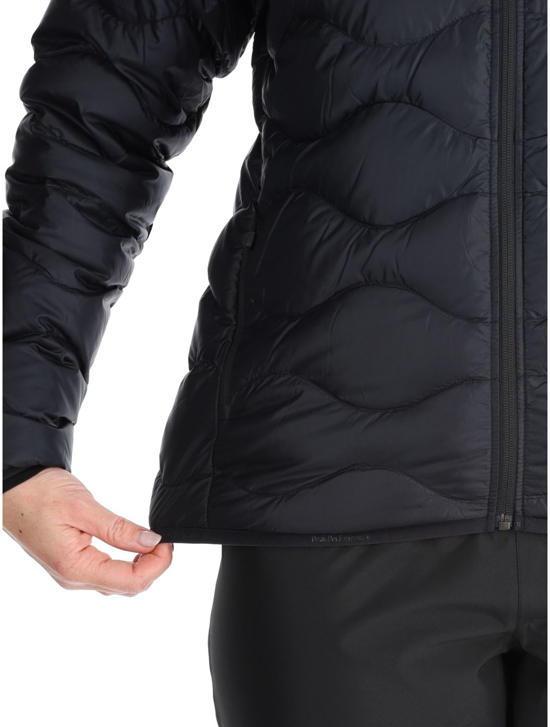 Peak Performance, W Helium Down Hood chaqueta de plumas mujeres Black negro 