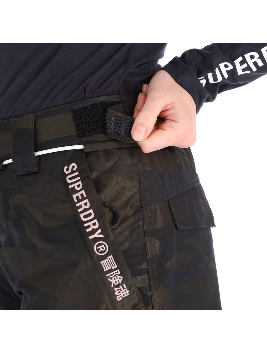 Superdry, Freestyle Cargo Pant pantalones de esquí mujeres camo verde 