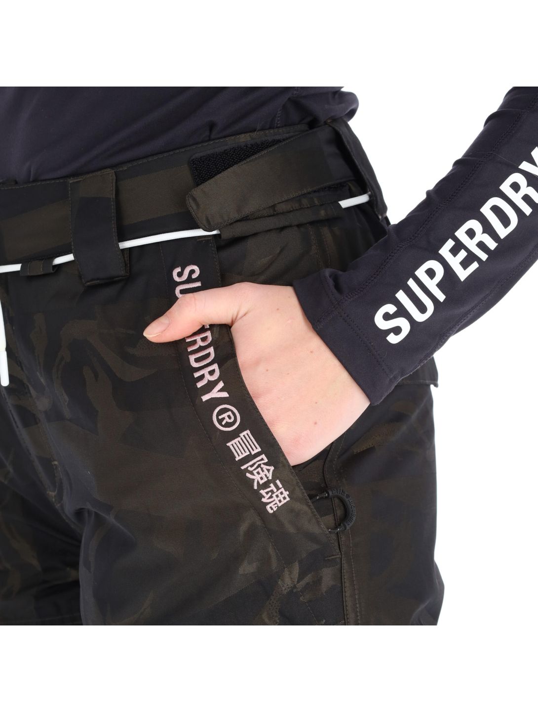 Superdry, Freestyle Cargo Pant pantalones de esquí mujeres camo verde 